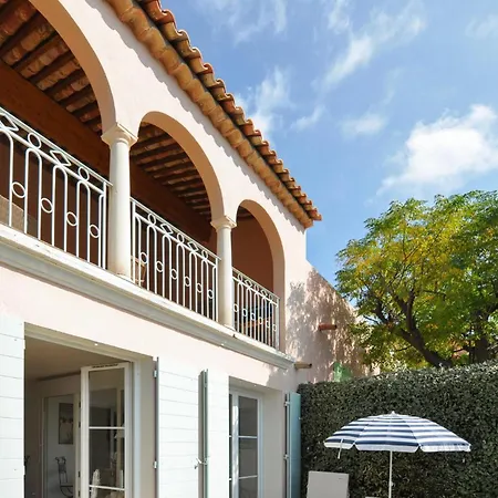 3 Bedroom Beautiful In * Roquebrune-sur-Argens