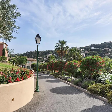 3 Bedroom Beautiful In Roquebrune-sur-Argens