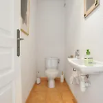 3 Bedroom Amazing In 度假居 罗克布伦河畔阿尔让