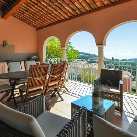Holiday home Gorgeous In Roquebrune-sur-Argens