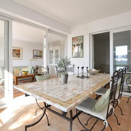 3 Bedroom Beautiful In * Roquebrune-sur Argens