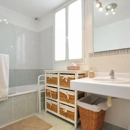 Holiday home Gorgeous In Roquebrune-sur-Argens
